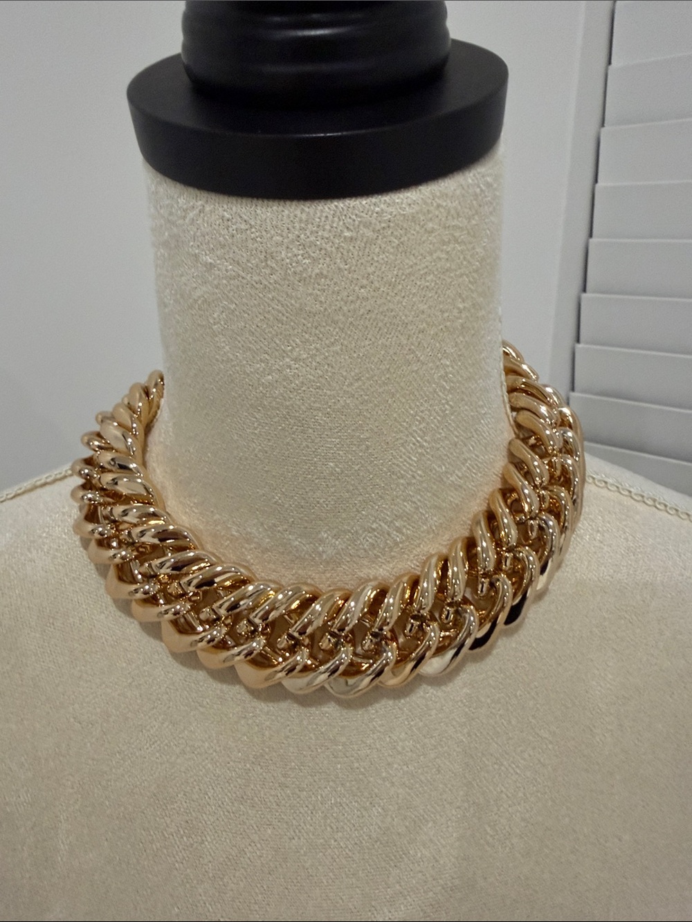 Gold Chunky Chain Collar Necklace - Women Jewelry-plastic lightweight